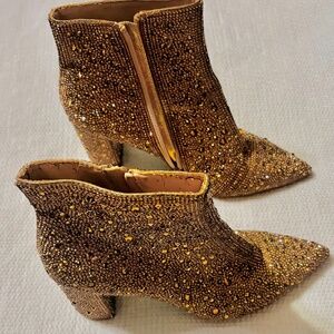 Betsy Johnson Gold Sequins Ankle Boots Pointed Toes Size 6.5 Slip On